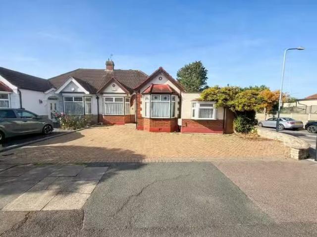 House for rent in Ilford, Greater London