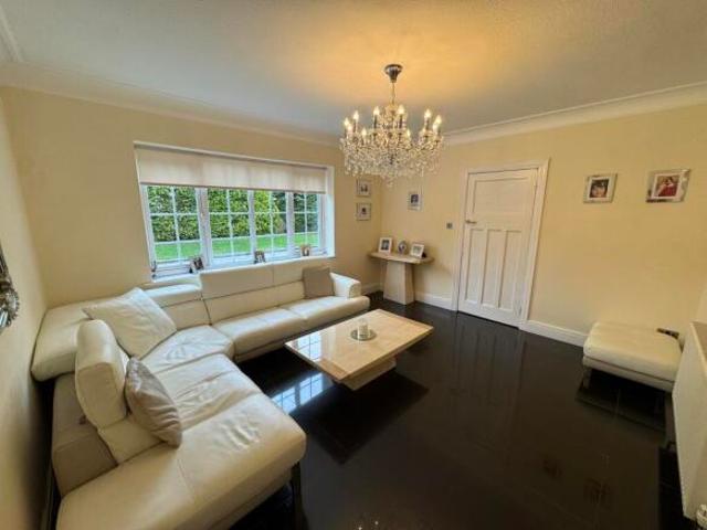 House for rent in Calderstones