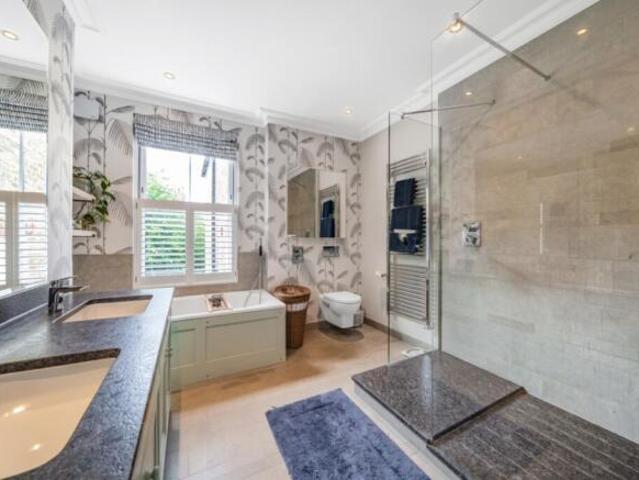 House for rent in Cat Hill