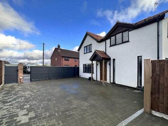 House for rent in Lyons, Greater London