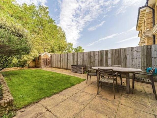 House for rent in Teddington, Greater London