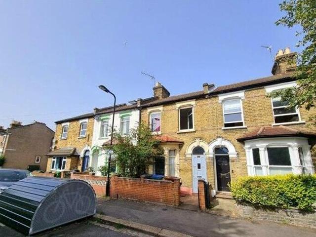 House for rent in Lyons, Greater London