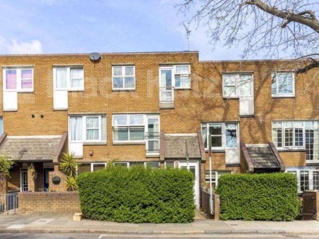 House for rent in Highbury, Greater London