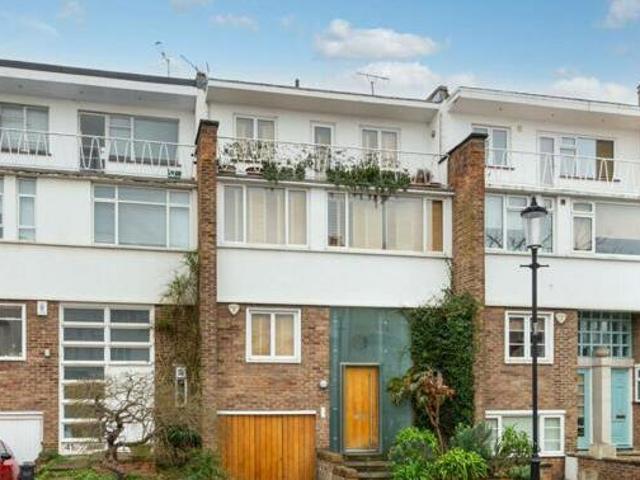 House for sale in Lyons, Greater London