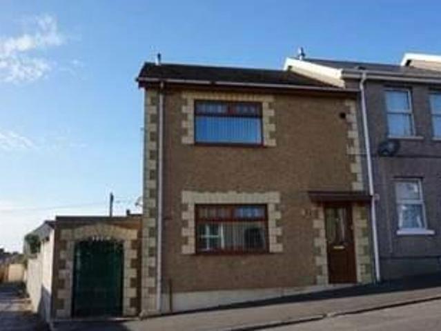 House for rent in Lyons, Greater London