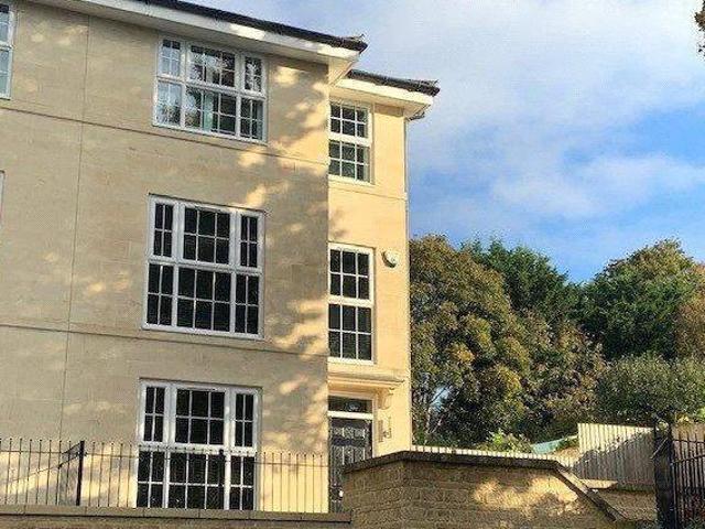 House for rent in Lyons, Greater London