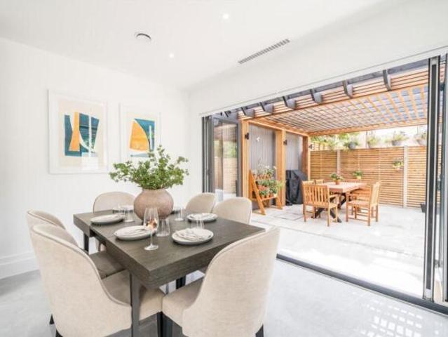 House for rent in Acton, Greater London