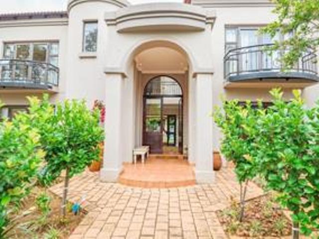 House for rent in Waterkloof, Gauteng