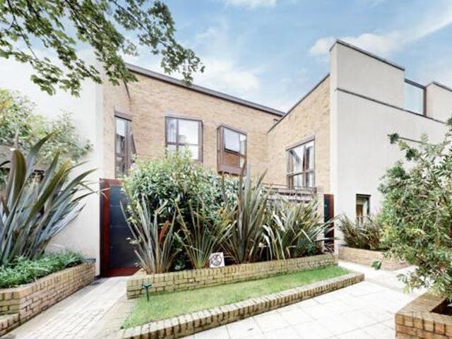 House for sale in Lyons, Greater London