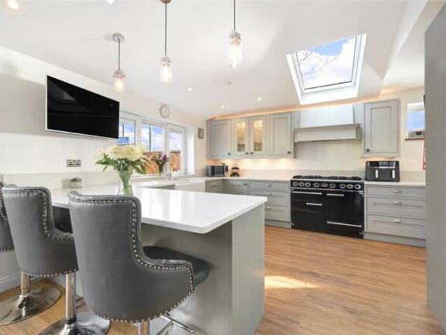 House for rent in Cat Hill
