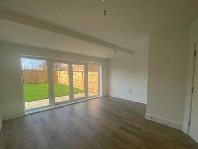 House for rent in Red Hill, Surrey