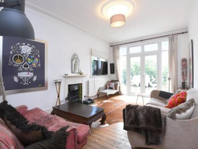 House for rent in Cat Hill