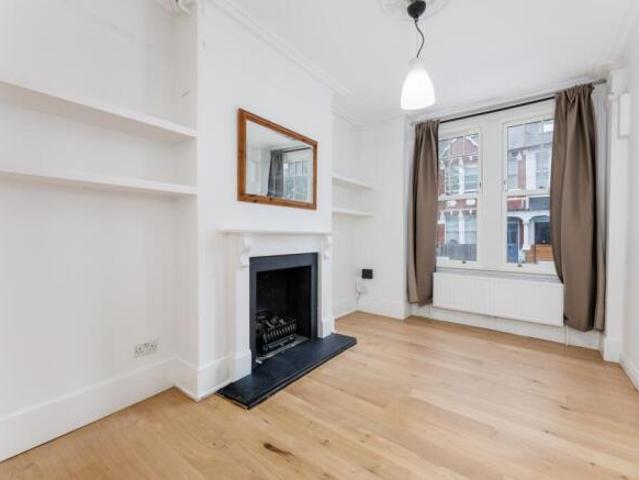 House for rent in Cat Hill