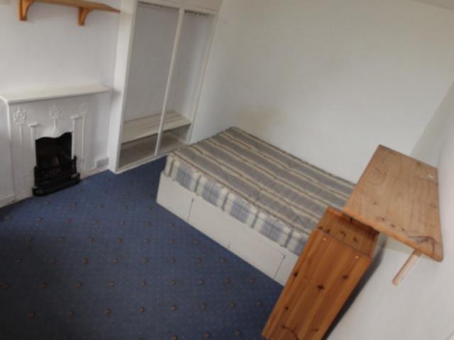 House for rent in Headington Shops, The Slade