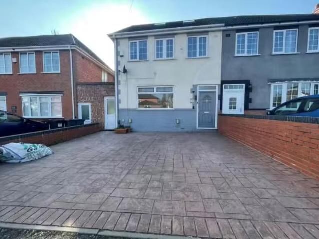 House for rent in Brandhall, Sandwell