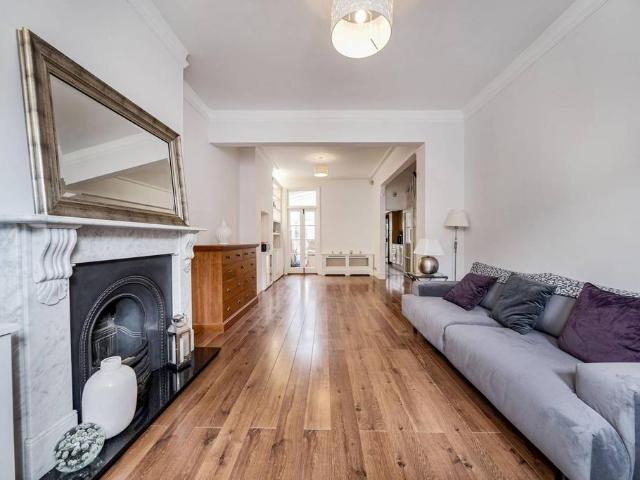 House for sale in Fulham, Greater London