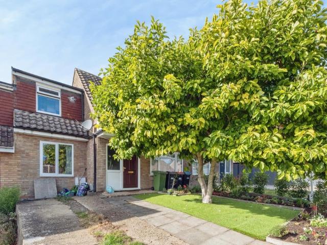 House for sale in Far Bletchley, Milton Keynes