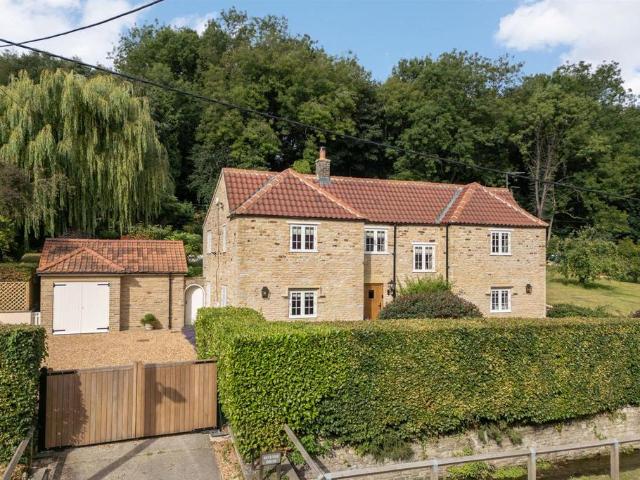 House for sale in Gilling East, North Yorkshire