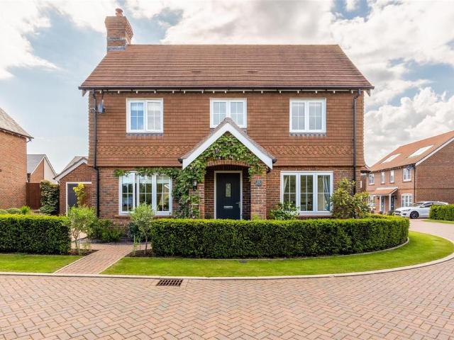 House for sale in Horsham, West Sussex