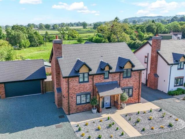 House for sale in Weston Rhyn, Shropshire