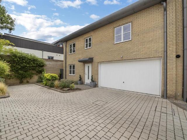 House for sale in Howard Estate, Chedburgh