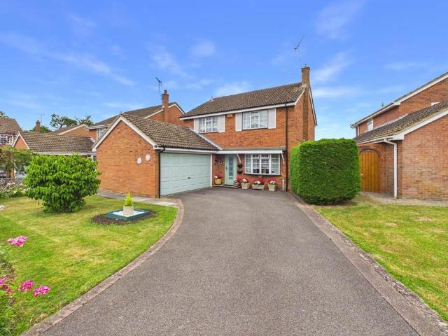 House for sale in Broughton, Aylesbury
