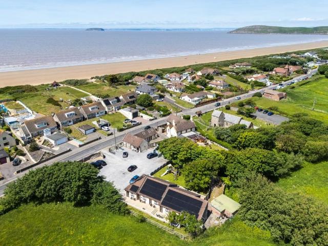 House for sale in Upper Warren House, Brean