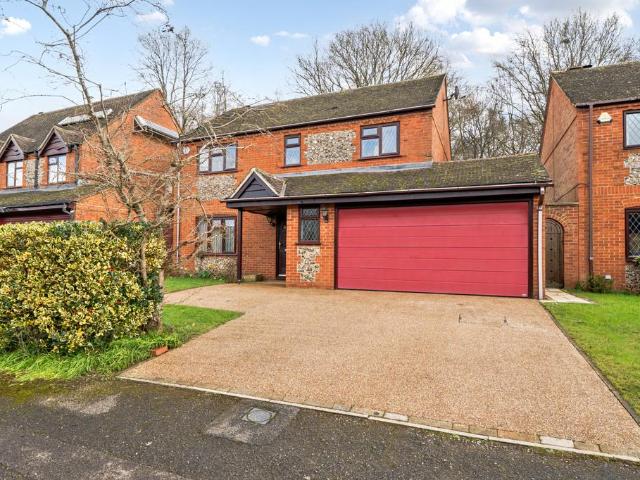 House for sale in Penn, Tylers Green