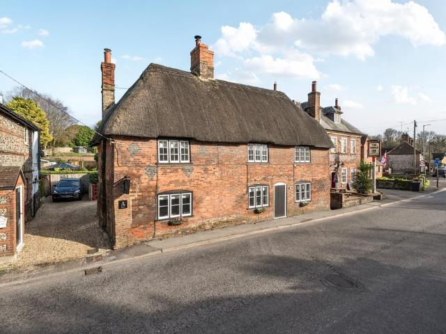 House for sale in Collingbourne Ducis, Wiltshire