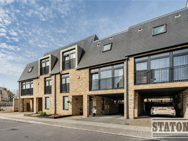 House for sale in High Barnet, Isle Of Man