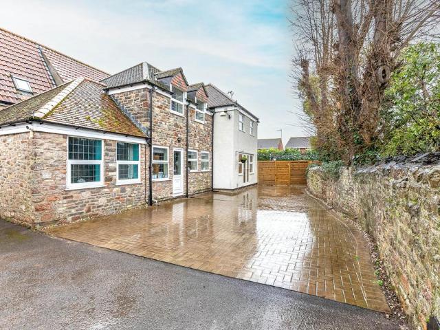 House for sale in Feckenham, City Of Bristol