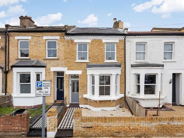 House for sale in Penge, Greater London