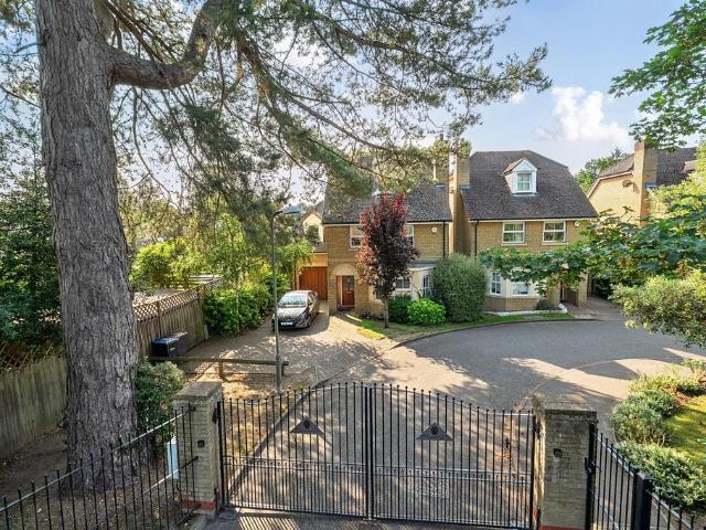 House for sale in Row Town, Surrey