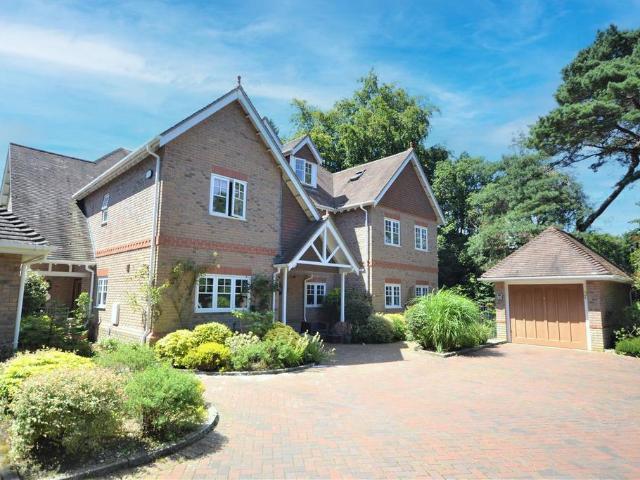 House for sale in Canford Cliffs, Poole
