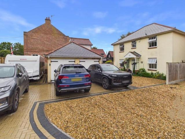 House for sale in Dale Hill, Essex