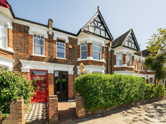 House for sale in Brondesbury, Greater London