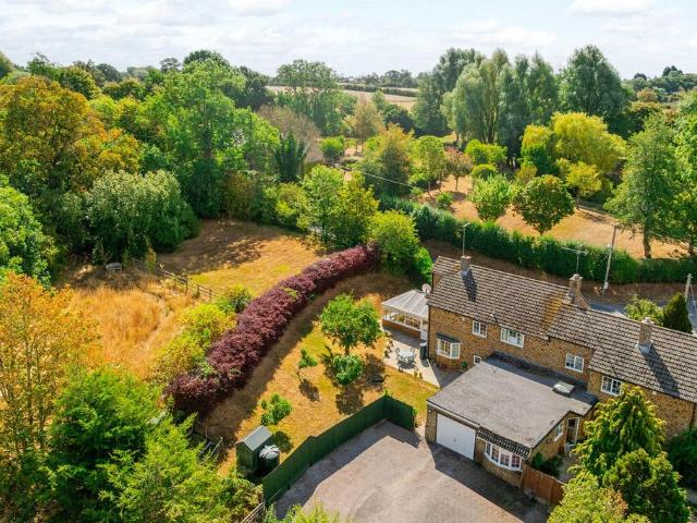 House for sale in Moreton Pinkney, West Northamptonshire