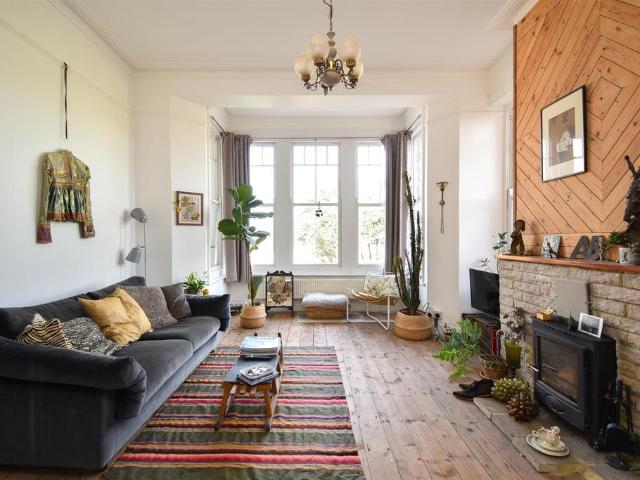 House for sale in Old Town, Guestling Green