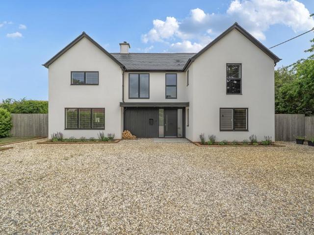 House for sale in Evershot, Oxfordshire
