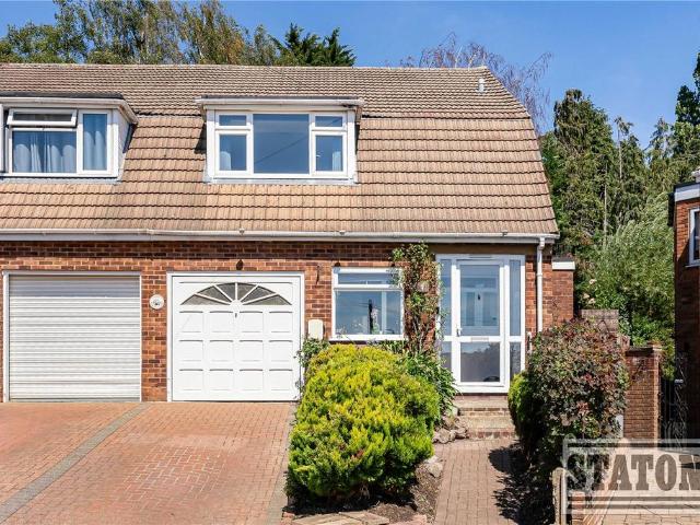 House for sale in High Barnet, Greater London