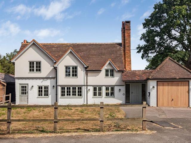 House for sale in Waltham St Lawrence