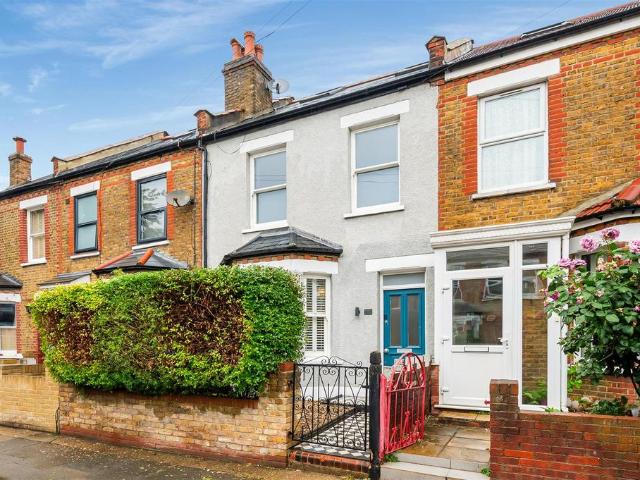 House for sale in London Borough of Merton, Collier's Wood