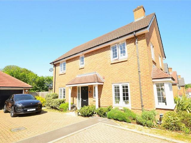 House for sale in The Butts, Kent