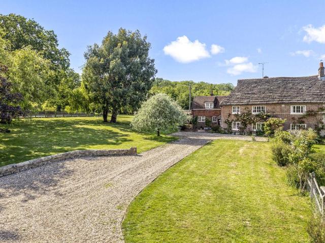 House for sale in Horsham, West Sussex