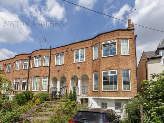 House for sale in London Borough of Ealing, Park Royal
