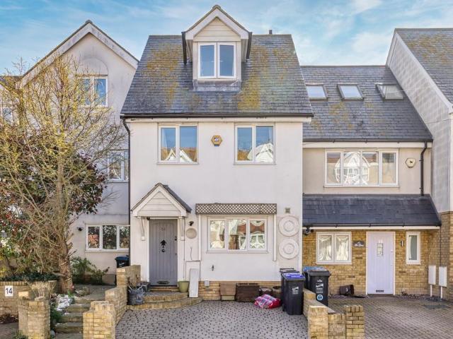 House for sale in Acol, Kent