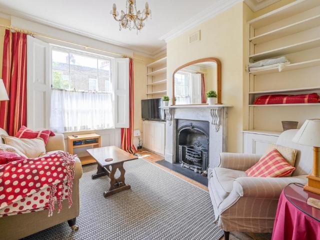 House for sale in Ratcliffe, Limehouse