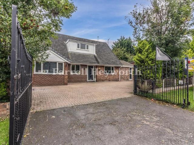 House for sale in Wade Hall, South Ribble