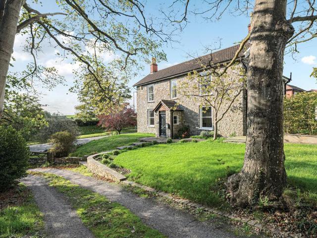 House for sale in Olveston, Tockington
