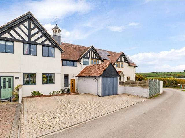 House for sale in Swindon